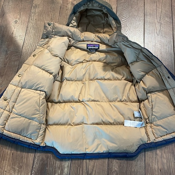 Patagonia Kids' Navy and Olive Puffer Jacket - Picture 4 of 5
